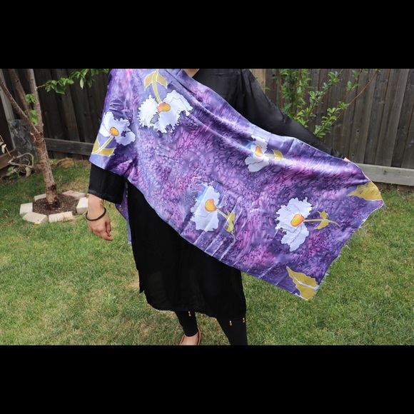 Handmade Silk Scarf - Picture 1 of 2
